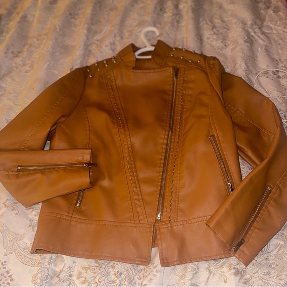 Waist length leather like biker jacket in extra large - Picture 3 of 5